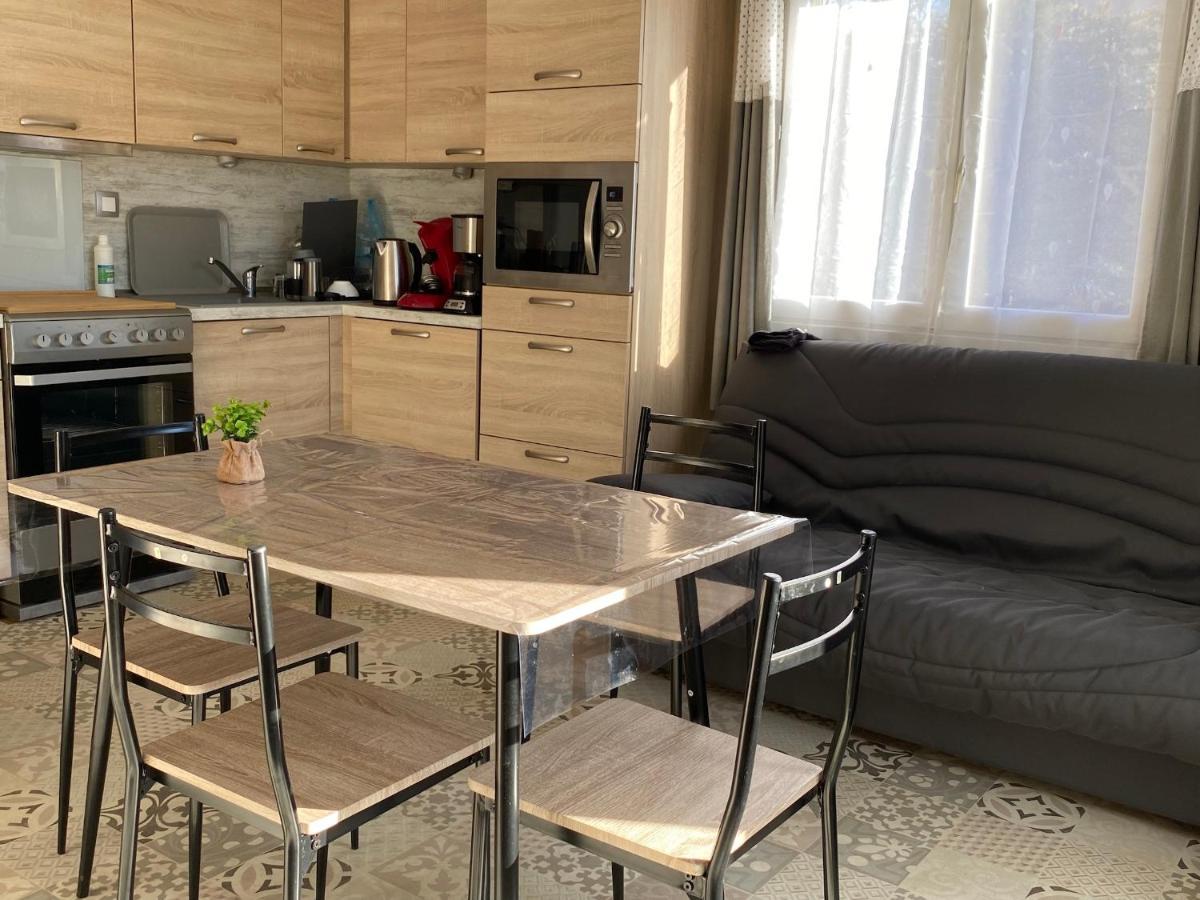 Embrun - Appartement 4/6 Personnes Avec Exterieurs Exterior foto