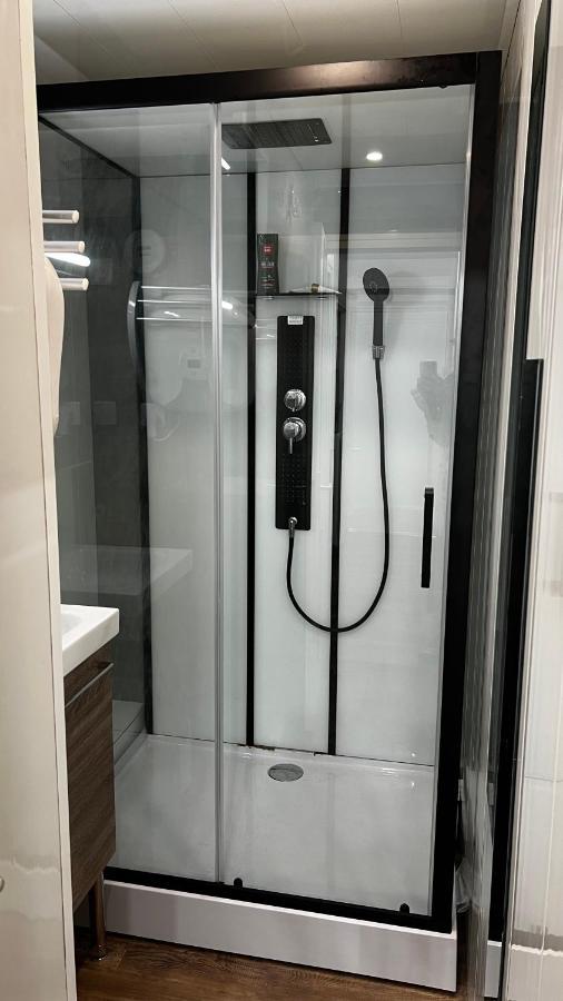 Embrun - Appartement 4/6 Personnes Avec Exterieurs Exterior foto