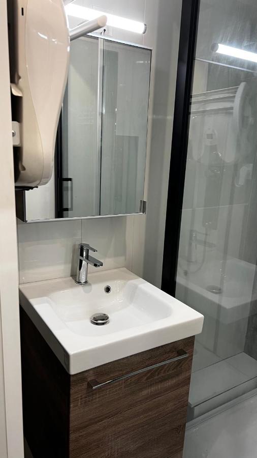 Embrun - Appartement 4/6 Personnes Avec Exterieurs Exterior foto